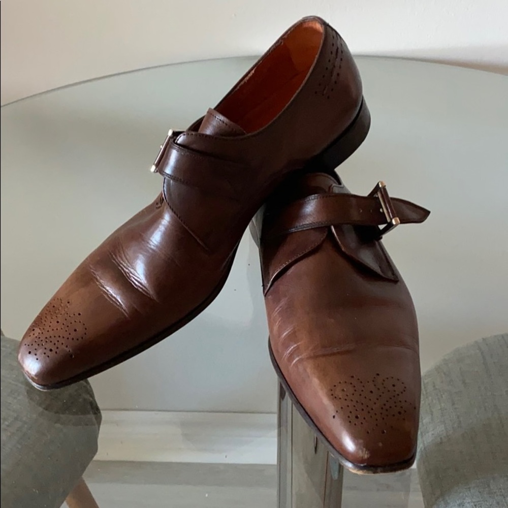 Mens shoes